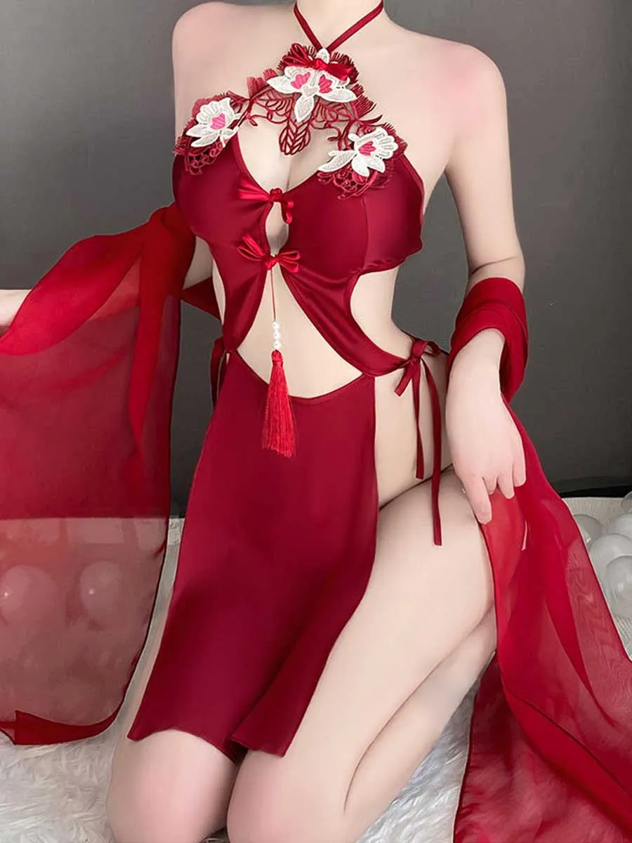 High Slit Appliques Qipao Outfit