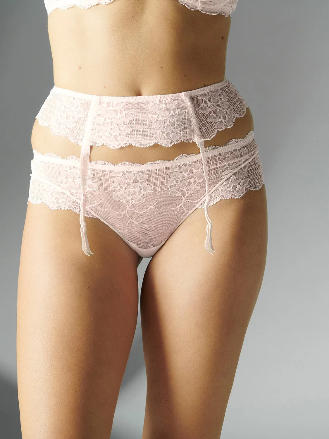 Reve Suspender Belt - Sakura Pink